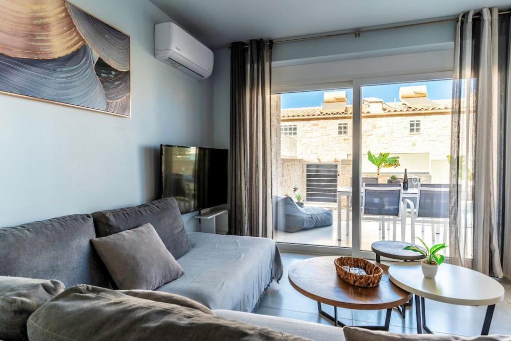 Zefyros Suite , Seafront Retreat ! Pánormos Extérieur photo