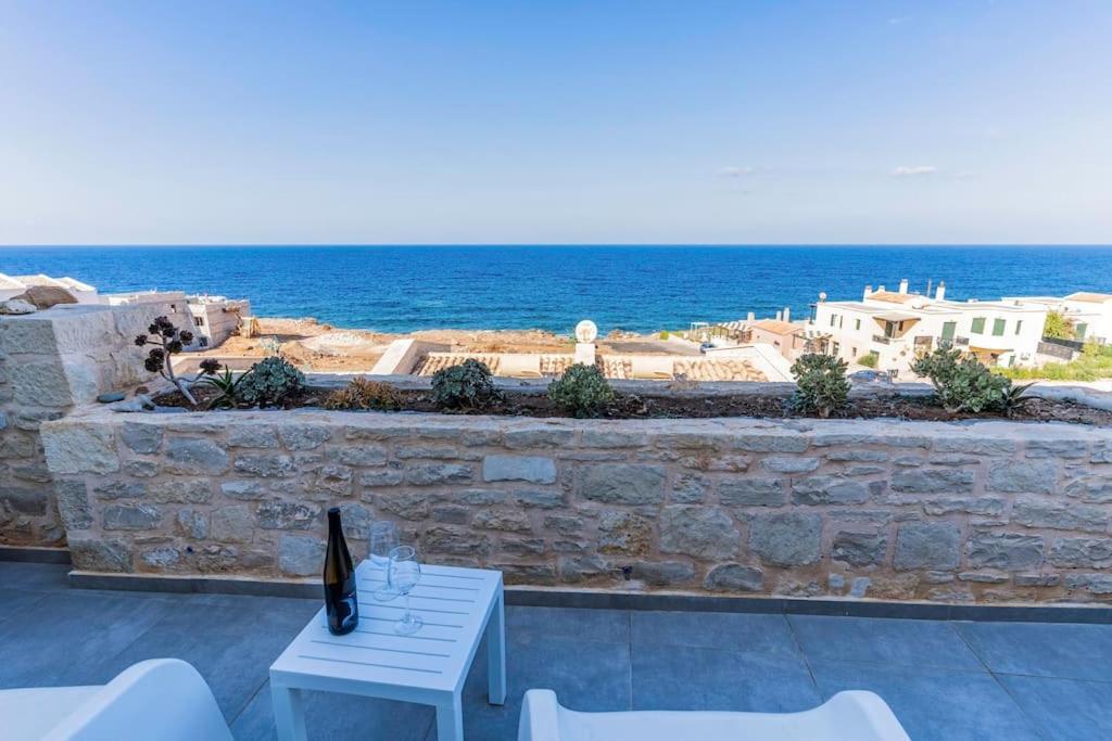 Zefyros Suite , Seafront Retreat ! Pánormos Extérieur photo
