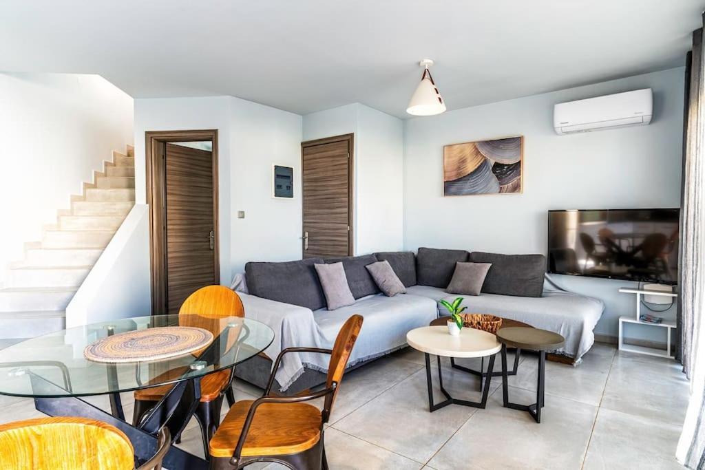 Zefyros Suite , Seafront Retreat ! Pánormos Extérieur photo